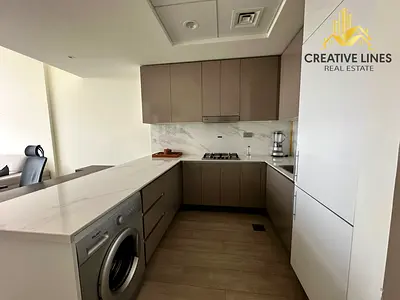 FULLY FURNISHED//VERY SPACIOUS//CHILLER FREE