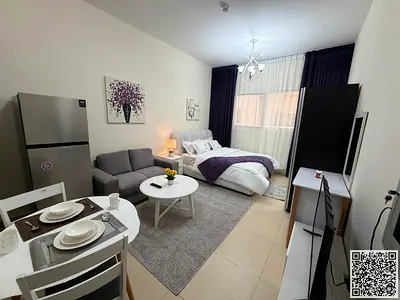 🏡 أفخم وأرقى استوديو أول ساكن للإيجار الشهري في أبراج الياسمين – الجرف 2✨ 🔹 استوديو واسع مفروش بالكامل بفرش جديد وأنيق 🔹 أول ساكن – كل شيء جديد ولم