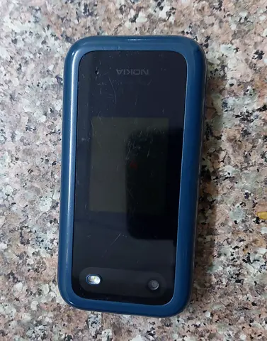 Nokia 2660 Flip keypad phone
