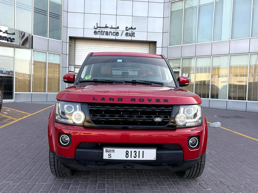 Land Rover LR4 2015 — photo 1 of 11