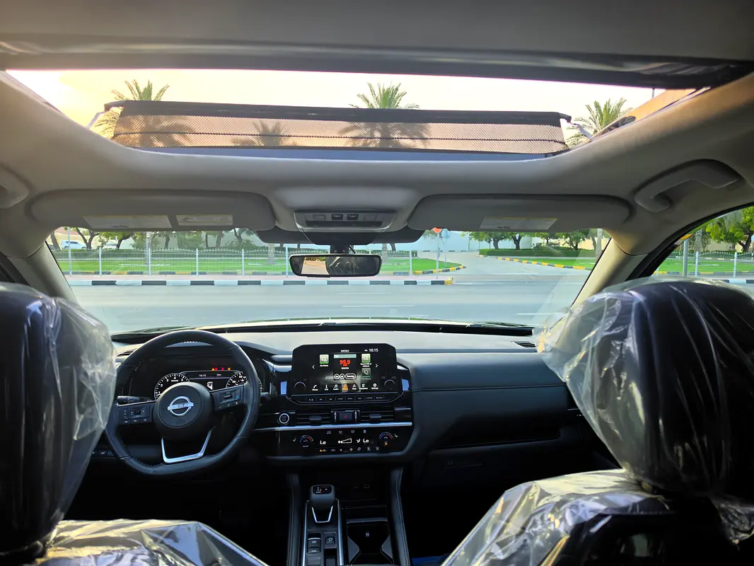 Nissan Pathfinder 2024 — photo 1 of 20