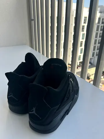 Jordan 4 Black Cat