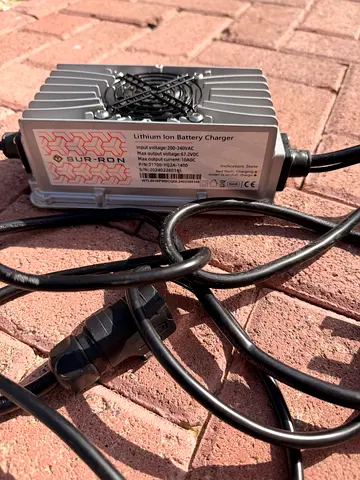 Sur-Ron Light Bee X Charger (New) + Battery for Repair – Bundle