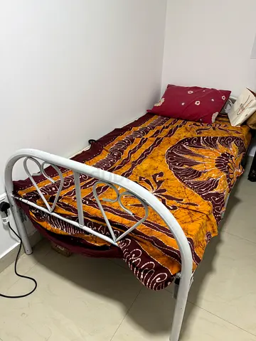 Single foldable metal bed frame with mattress