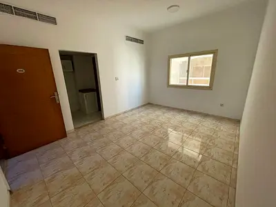 اجمل وارقي استديو شهري بدون فرش في الراشدية بجوار جراند مول موقع متميز وخدمي طوال اليوم
