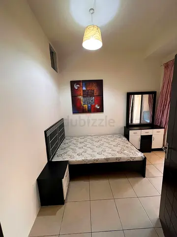 Only Ladies Apartment - Amazing room with private balcony by 2700 only in JBR.