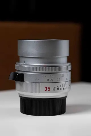 New Leica Summilux M 1:1.4/35 ASPH. Silver