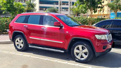 JEEP GRAND CHEROKEE 2011 V6 LIMITED PANORAMIC SUNROOF LEATHER FULL SERVICE HISTORY LADY DRIVEN NEW T