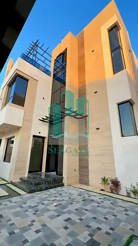 عجمان - فيلا حديثة - مصعد، مسبح خاص، وصالة تراس