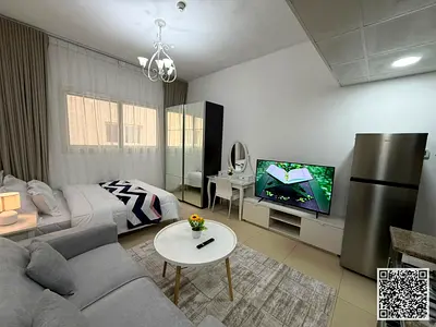 استوديو مفروش فاخر للإيجار الشهري فرش فاخر ومرتب بمطبخ شبه منفصل بعجمان  _ الجرف 2 _  ابراج الياسمين  _ شامل جميع الفواتير والانترنت