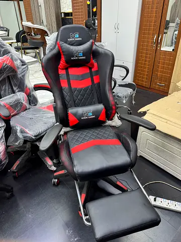 Gaming/Office Recliner Chair with Footrest — Black  Red