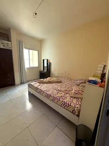 room in Al nahda Sharjah Dubai border