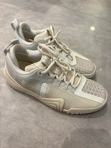 Cream Under Armor, size UK 5, gym running athletic sneakers, gently used