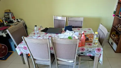 6 seater dinning table for sale