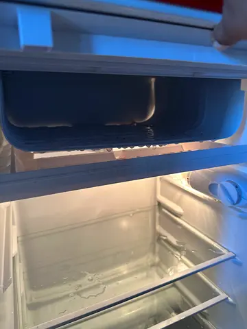 Small fridge Hoover