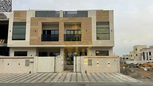 Villa for sale in Al-Haliyo 2 – Two floors + roof | 5 master bedrooms | Majlis and living room with washrooms | Modern kitchen | Maid's room | Area 17