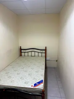 Room for rent next to metro station