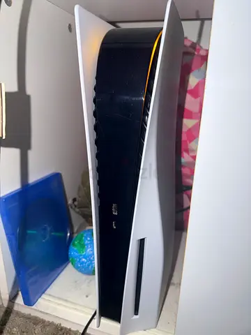 PlayStation 5 Console with DualSense Controller - Good Condition with GTAV and FIFA CD