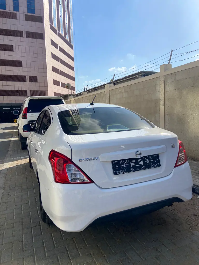 Nissan Sunny 2020 — photo 1 of 4