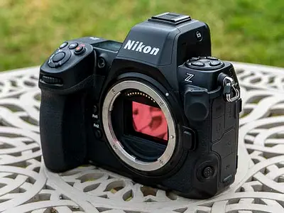 Nikon Z8 mirrorless camera body (no lens) - perfect condition