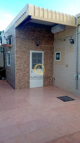 Traditional house for sale in Al Ghafia area. 8000 sq ft on Char Street