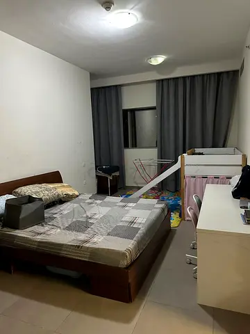 family sharing room available