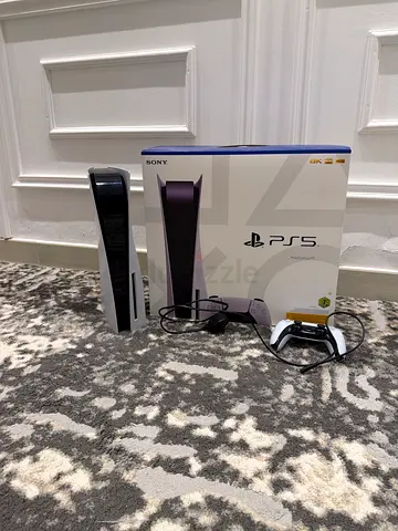 Ps5 with case wire and controller (cash only)