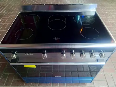 Siemens latest IQ700 model Electric Cooker 90cm