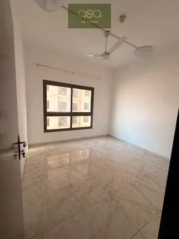خالی اپارٹمنٹ | عمارت کے پہلو میں پارکنگ کے ساتھ 1BHK | ایمریٹس سٹی عجمان میں فروخت کے لیے