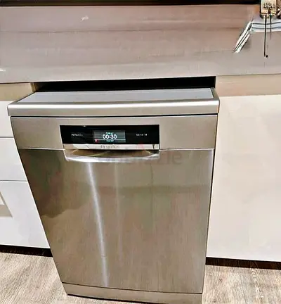 Bosch Series 8 Dishwasher – 3 Rack German Quality (Premium Condition) Zeolith