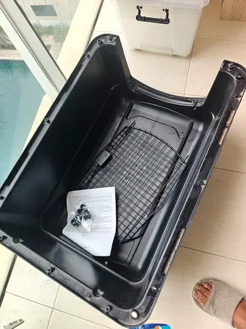 Large L81 dog crate brand new available