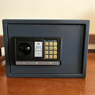 Electronic Digital Safe