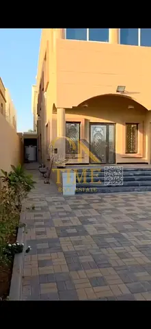 موقع رائع \ تشطيب عالمى \مساحه كبيره