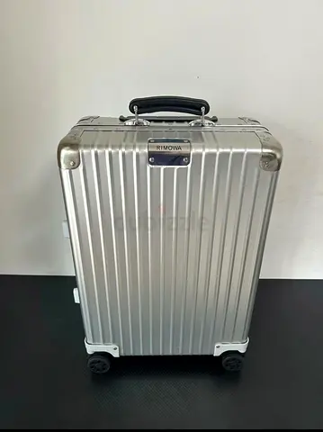 RIMOWA Classic Cabin Aluminium Suitcase