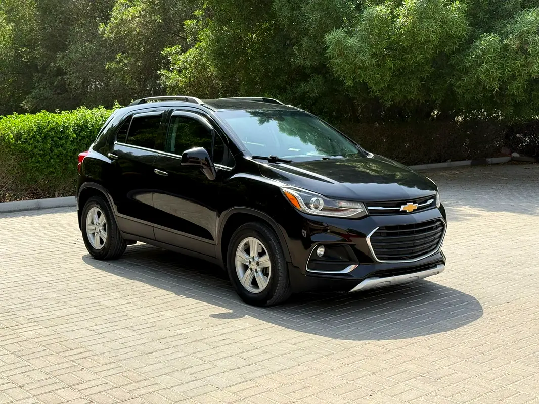 Chevrolet Trax 2020 — photo 1 of 16