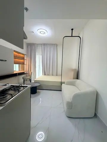 Stunning Modern Studio Apartment-Smart Living in a Prime Location