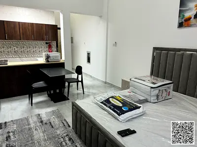 استديو مفروش بالكامل للإيجار الشهري في عجمان الروضة 2 - بالقرب من ليالي بيروت ✔️ شامل الفواتير و الإنترنت⚡📶 جاهزة للسكن فورا !