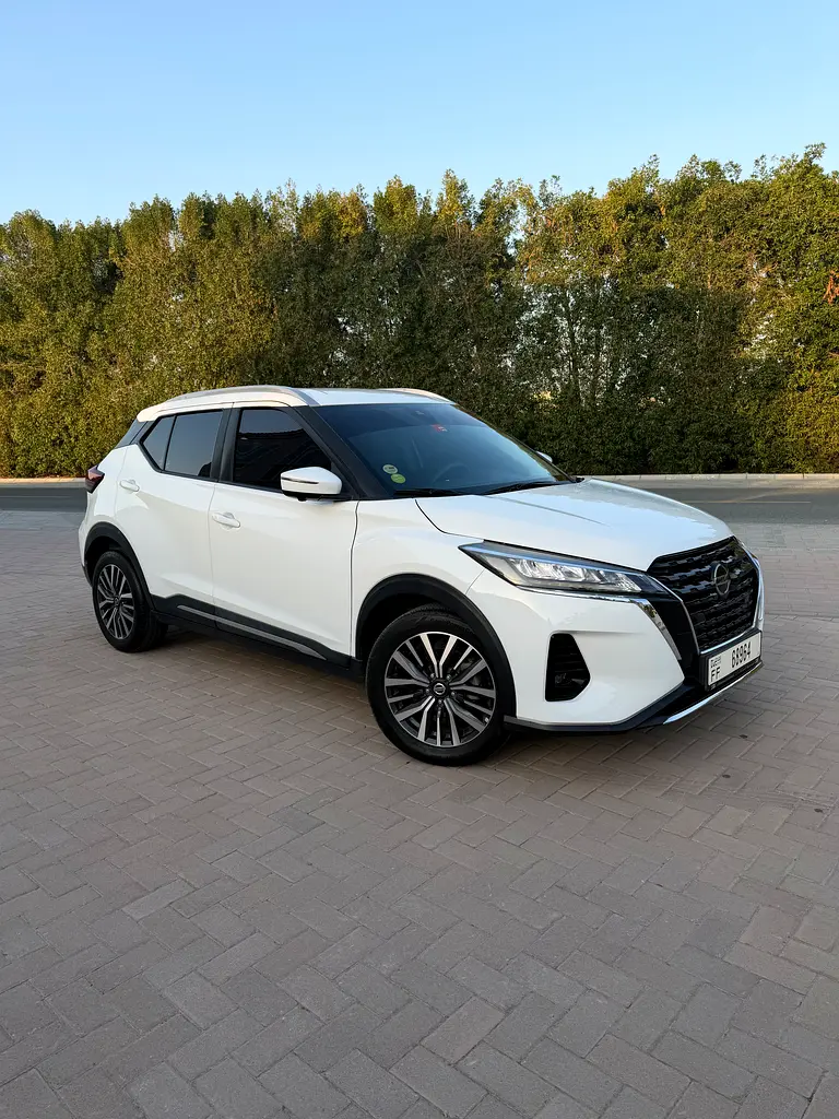 Nissan Kicks 2022 — photo 1 of 10