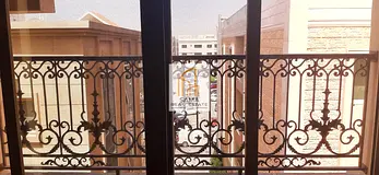 2bhk with Balcony 2 washroom available for family 55k