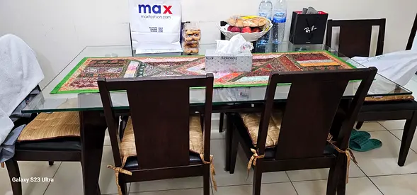 Strong neat and clean Wooden 6-Seater Dining Table with Glass Top