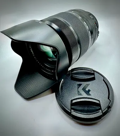 Fujifilm  Aspherical 18-135mm f3.5-5.6 R LM Zoom Lens with Hood and Cap perfect condition great zoom