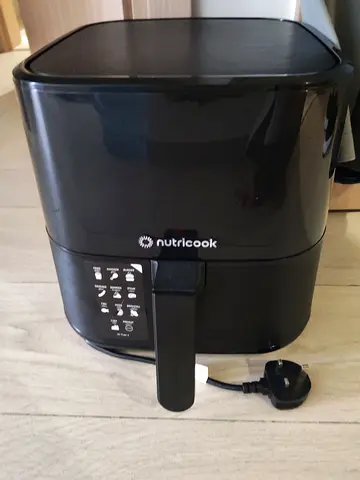 Nutricook Electric Air Fryer - Good Working Condition