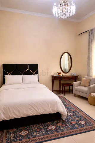 Master bedroom for single working lady