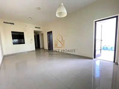 Pool and Garden View ! Semi Closed Kitchen ! Vacant