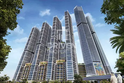 Luxury Apt | Prime Location with Sea View