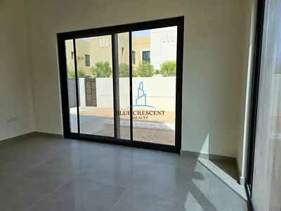 Stylish Townhouse | Prime Location | Close to Amenities