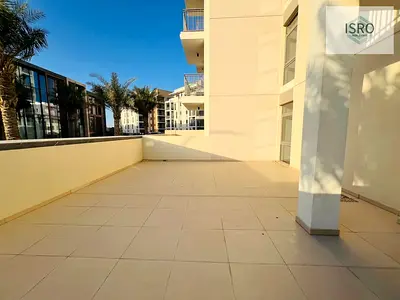 ONE BEDROOM WITH STUDY ROOM WITH PRIVATE TERRACE READY TO MOVE