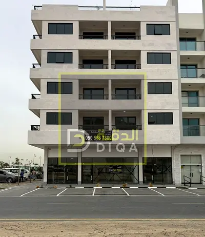 للإيجار شقق سكنية وتجارية في منطقة الفلاح خلف مول الزاهية