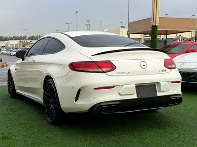 2017 Mercedes-BENZ C-CLASS thumbnail 4