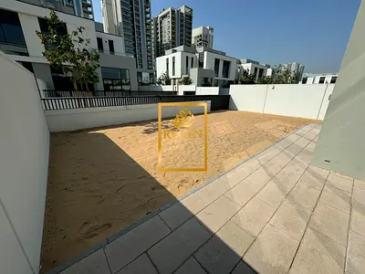 Spacious 4-Bed + Maids | Brigth and Spacious | Al Furjan
